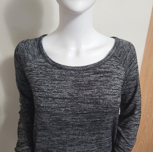 Athleta‎ Open Back Pose Long Sleeve Top Size XS - Picture 3 of 16